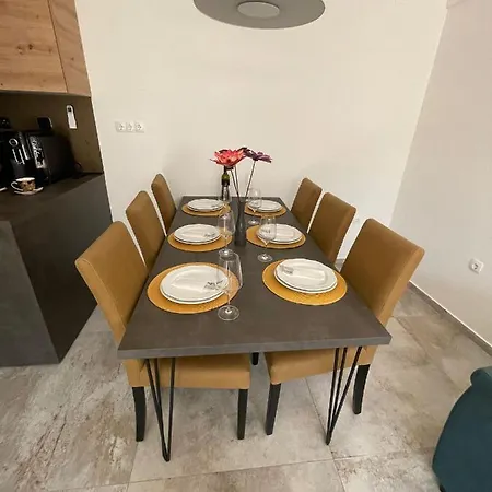 Karla Apartment *