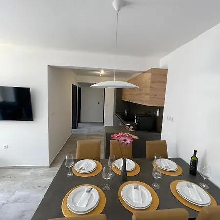 Karla Apartment