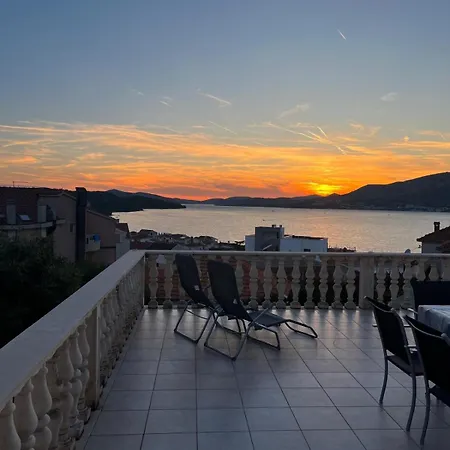 Apartment Karla Trogir